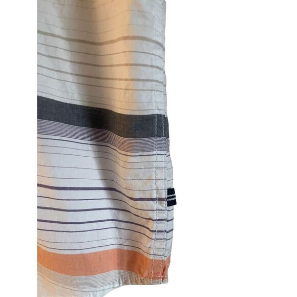 Nautica Men's Front Button Closure Striped Short Sleeves Shirt Size XL - Picture 2 of 15